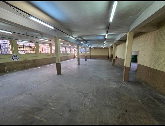 1,345M² WAREHOUSE TO LET IN BOOYSENS